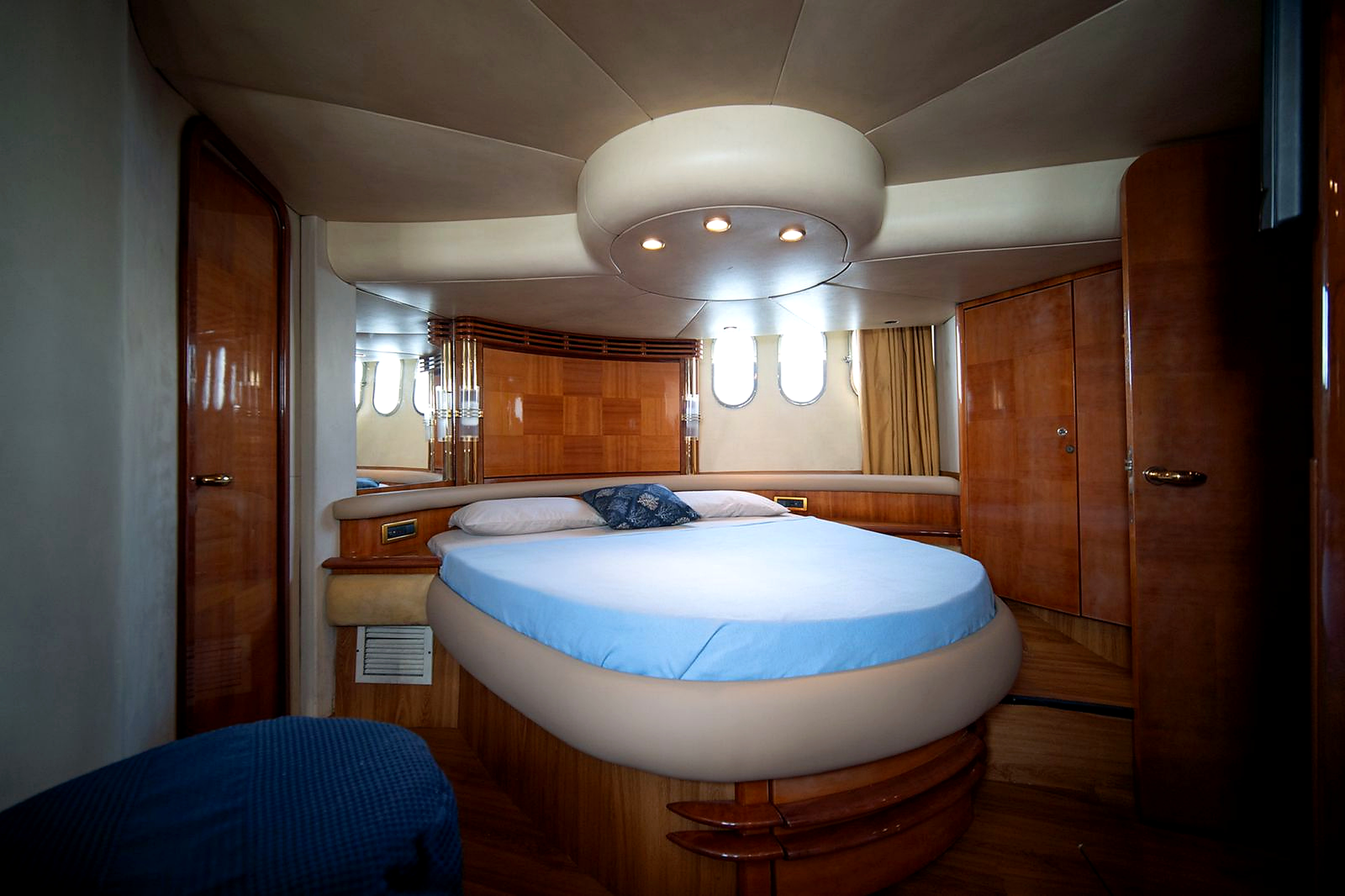 Cabina principal — vista alterna